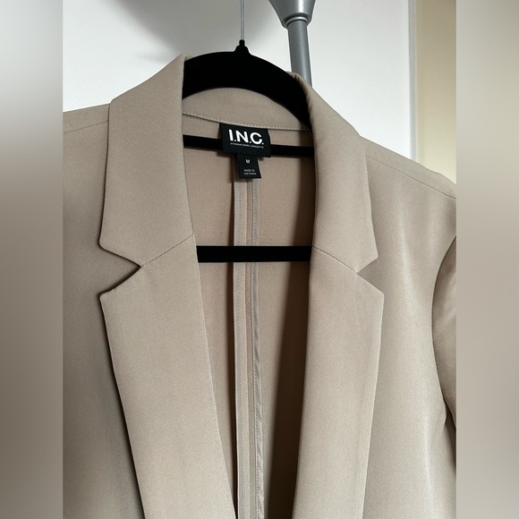 I.N.C International Concepts| Menswear Blazer, Created for Macy's in Size M - Picture 4 of 6
